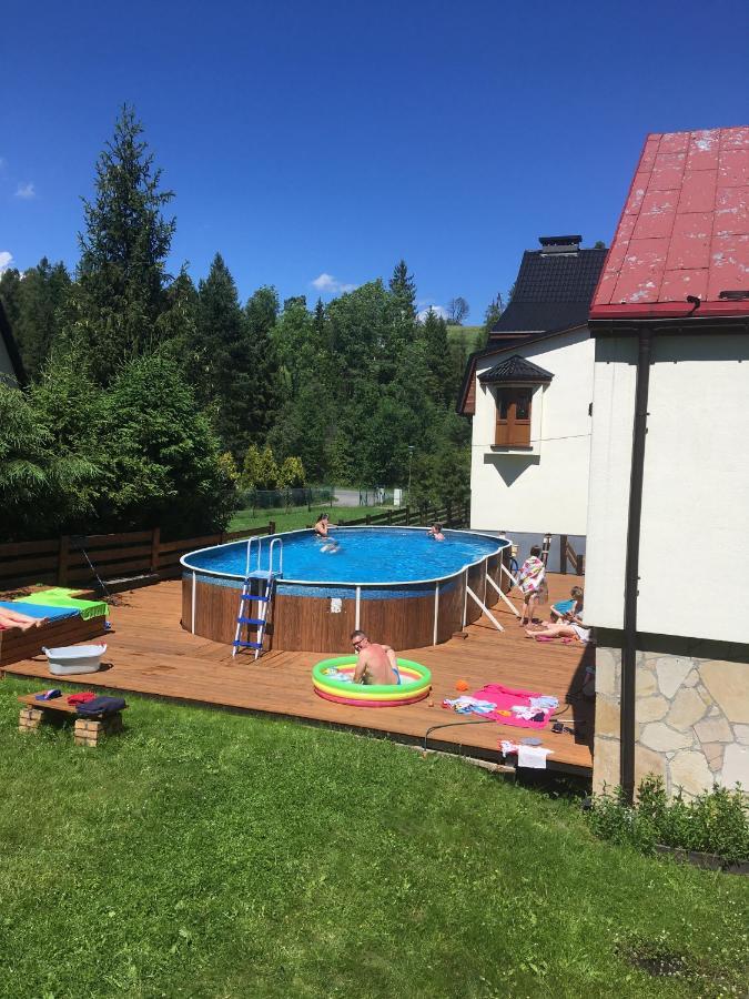 Gosciniec Ozna Hotel Kiczora Exterior photo